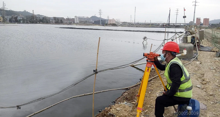 苍梧真空预压软基处理施工现场监测的数据效果分析