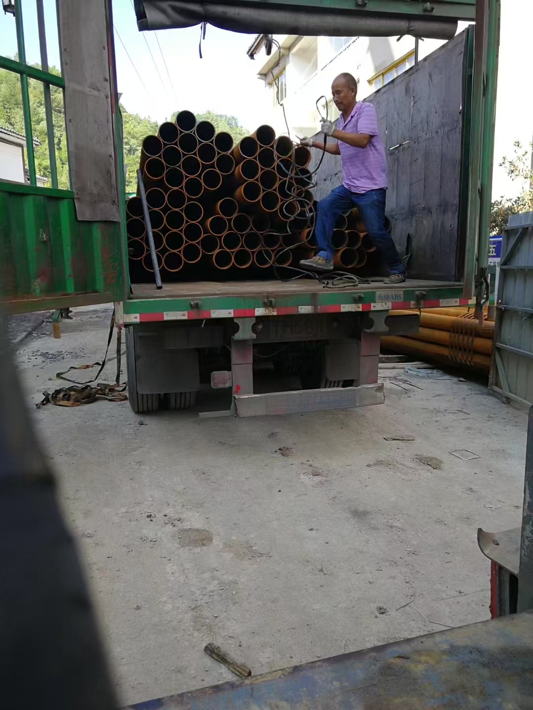 苍梧房屋地基下沉倾斜加固扶正